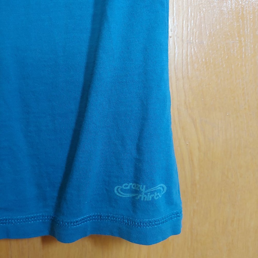 Crazy Shirts tee - Picture 4 of 5